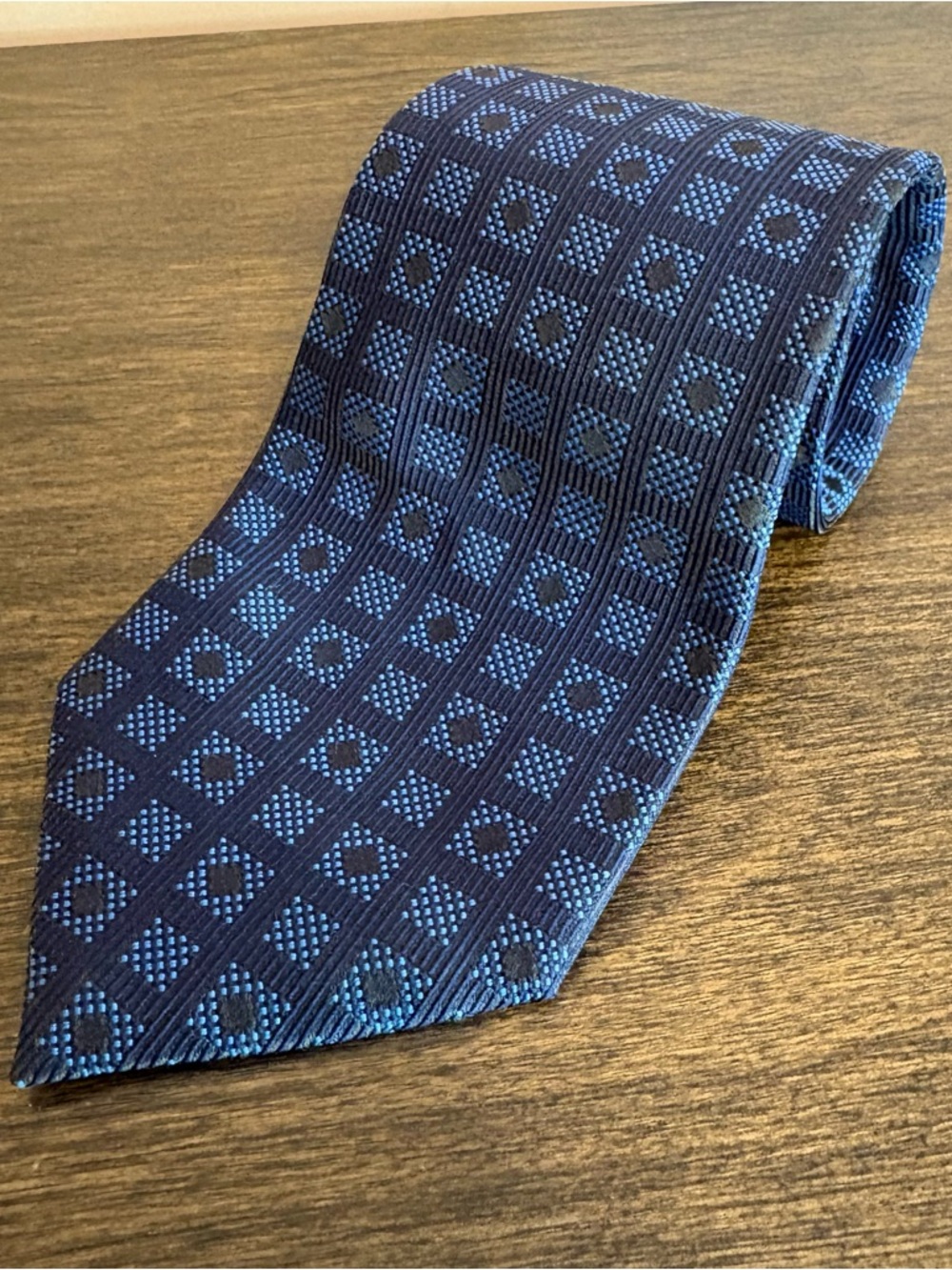Harvie & Hudson Jermyn Street And Knightsbridge London Silk Hand Made In England